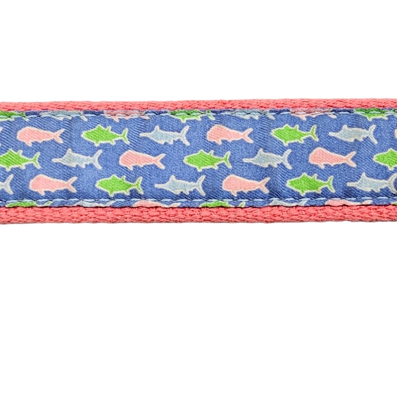 Vineyard Vines Fish Belt Men's Size 30 Leather Canvas Fabric Blue Pink Aquatic - Picture 4 of 15